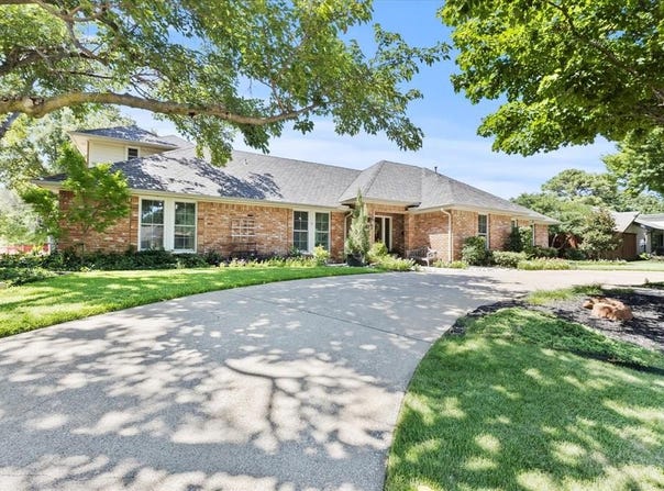 416 Greenridge Drive, Coppell, TX 75019