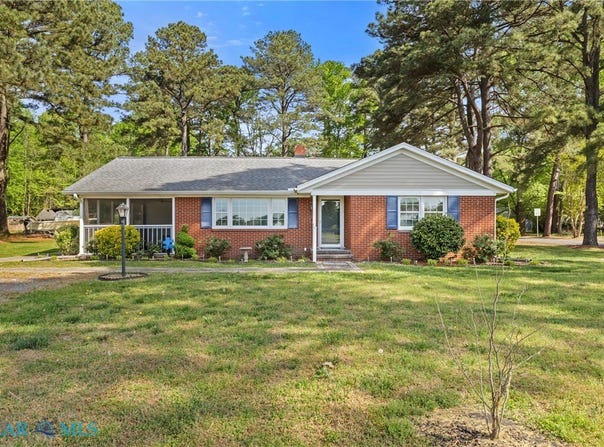 8605 Guinea Road, Gloucester, VA 23072