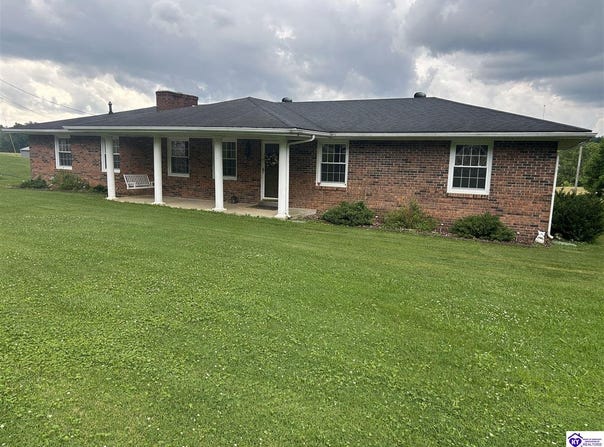 911 Elm Street, Cloverport, KY 40111