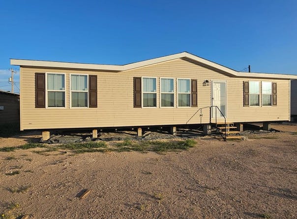 508 E 7th St, McCamey, TX 79752