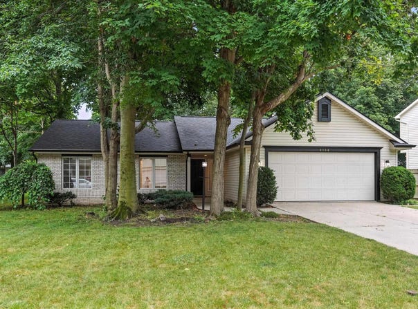 2124 White Plains Court, Fort Wayne, IN 46815