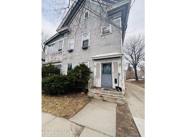 75 1st Avenue, Gloversville, NY 12078