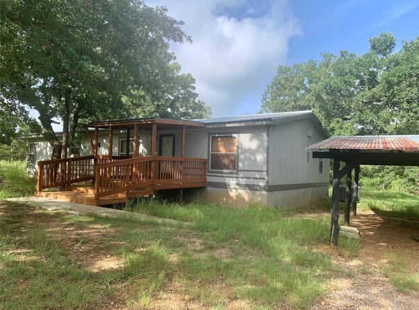 910 Antioch RD, Paige, TX 78659