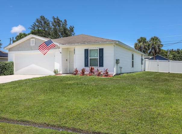 1937 SW Aguero Street, Port Saint Lucie, FL 34953