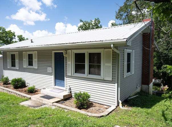 26404 Fisher Cove Lane, Pittsburg, MO 65724
