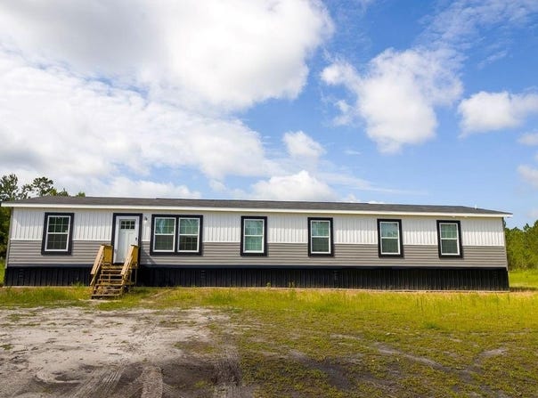 1475 Lewis Davis Road, Waycross, GA 31503