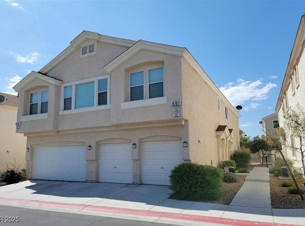 8707 Roping Rodeo Avenue, Las Vegas, NV 89178