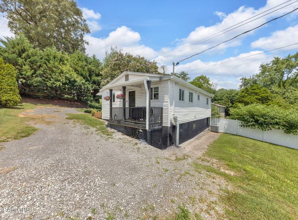 736 W Oak Hill Ave, Knoxville, TN 37921