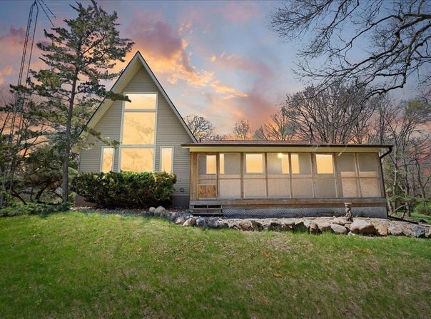 13518 King Road, LaPorte City, IA 50651