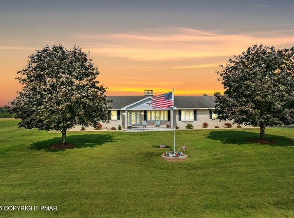 587 Spring House Road, Lehighton, PA 18235