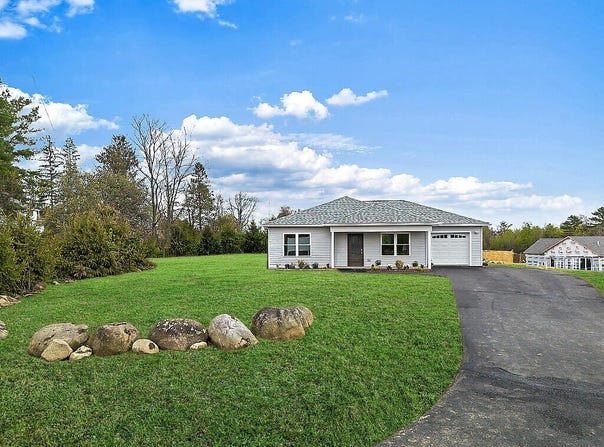 2 Meadow Drive, Waterville, ME 04901