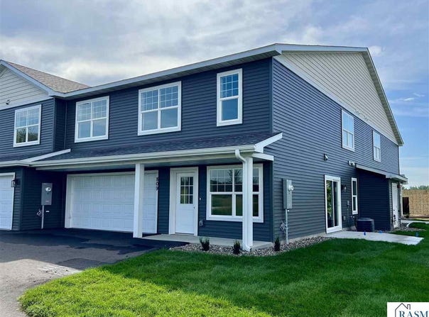 809 Tomahawk Court, Madison Lake, MN 56063