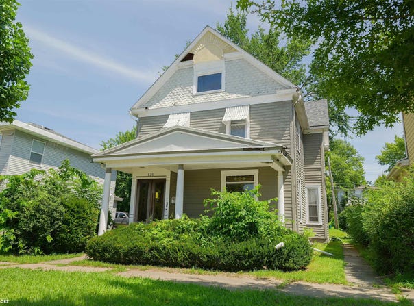 826 N 8Th Street, Burlington, IA 52601