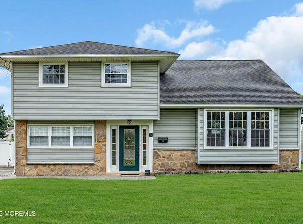 9 Sherwood Lane, Glassboro Boro, NJ 08028