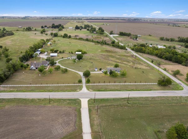 16351 Fm 1660, Taylor, TX 76574