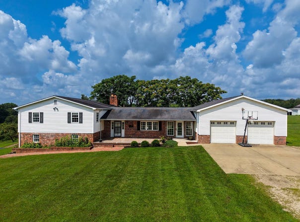 5595 N Torch Rd, Coolville, OH 45723