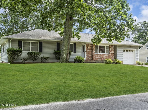 355 Constitution Drive, Forked River, NJ 08731