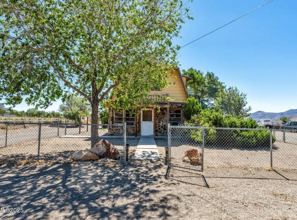 812 A Pony Express Trail, Dayton, NV 89403