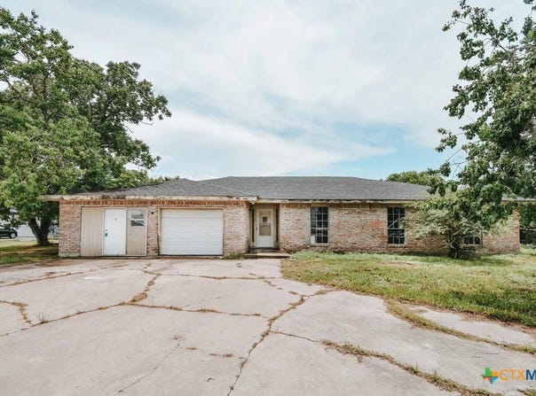 403 Schell Road, Victoria, TX 77904
