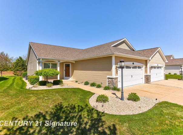 100 Tuscany, Saginaw, MI 48603