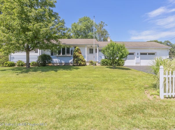 2 Dewitt Drive, Saugerties, NY 12477