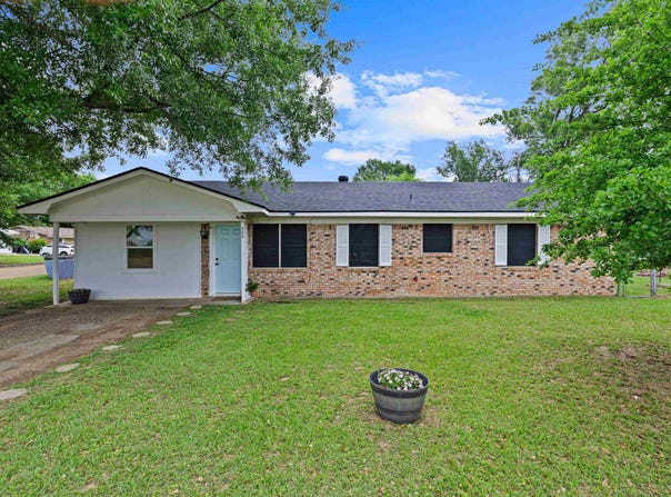 400 Conroe Street, Longview, TX 75604