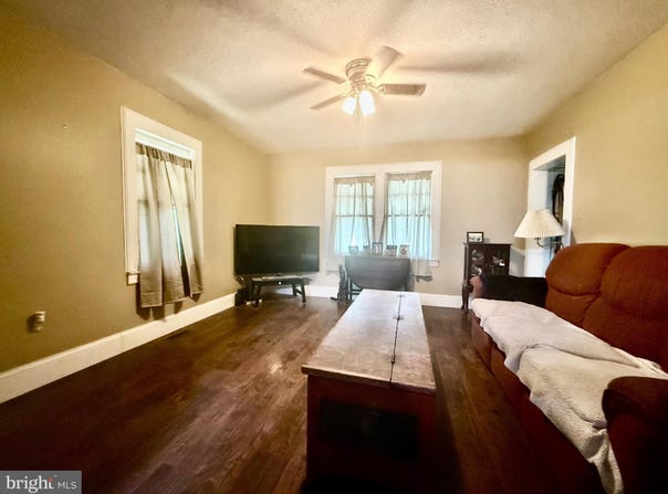 9860 HG TRUEMAN ROAD, LUSBY, MD 20657
