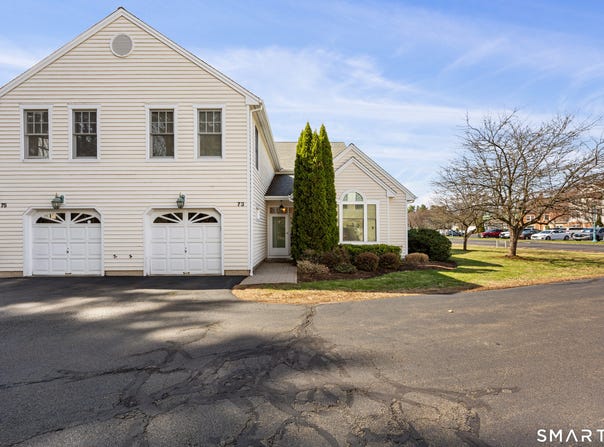 73 Southwick Court, Cheshire, CT 06410