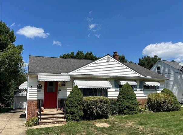 9513 Alexander Road, Garfield Heights, OH 44125