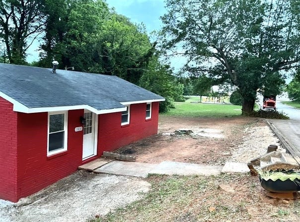 210 Sunny Street, Spartanburg, SC 29302