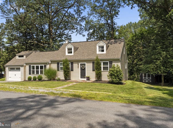 261 PARK AVENUE, LITITZ, PA 17543