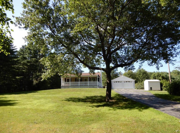 93 Dow Road, Gorham, ME 04038