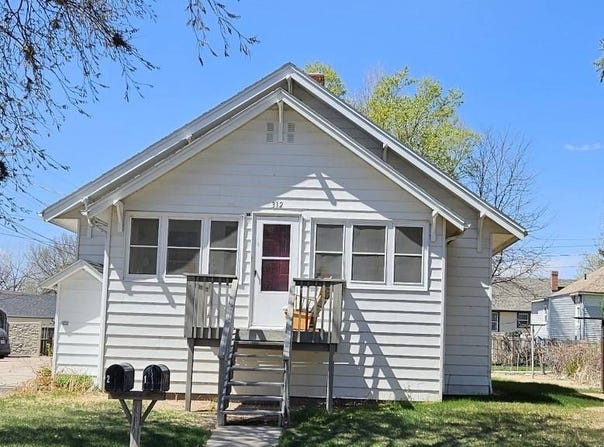 312 West C Street, Ogallala, NE 69153