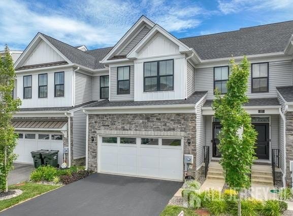 25 Wisteria Court, Monroe, NJ 08831