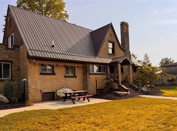 593 Dewey Avenue, Cadiz, OH 43907