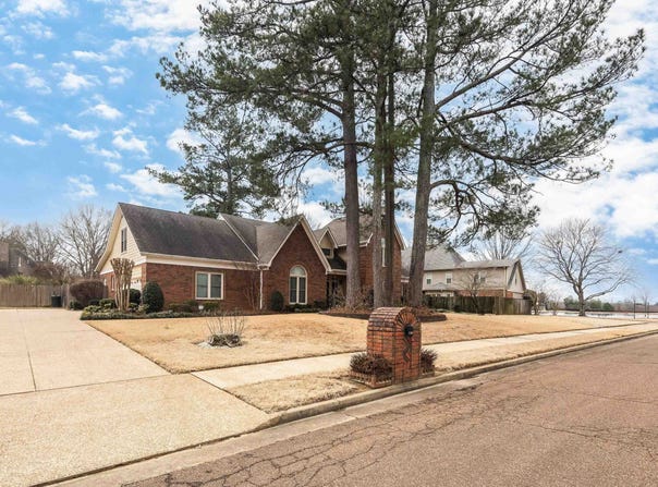 1199 AUTUMN LAKE, Collierville, TN 38017