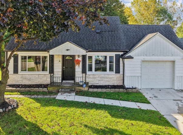 20318 Ellis Road, Roseville, MI 48066