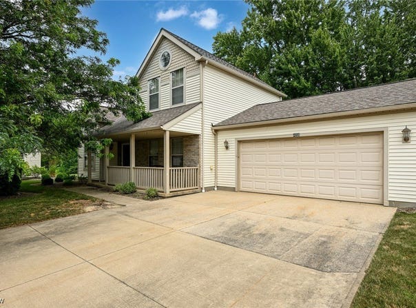 4059 Falconswalk Court unit: 6, Stow, OH 44224