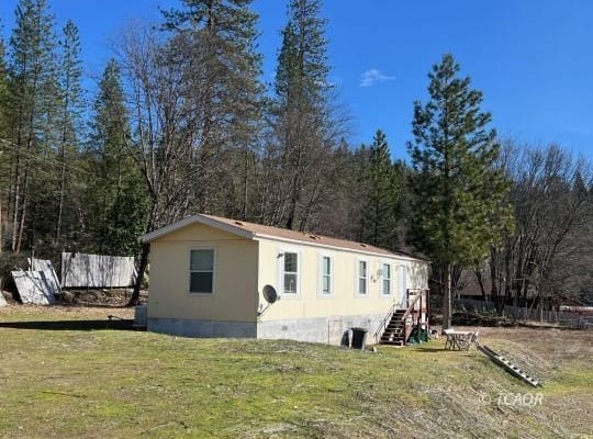 2985 Hyampom Rd, Hayfork, CA 96041