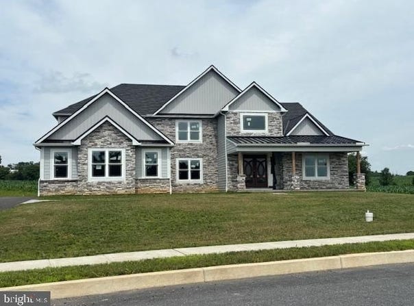 11 FIORINO WAY, SINKING SPRING, PA 19608