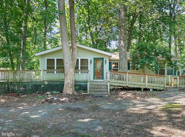 22996 PINE RD, LEWES, DE 19958