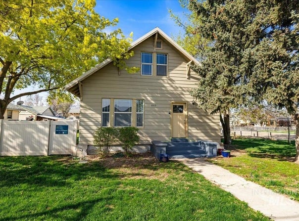 803 4th St. South, Nampa, ID 83651