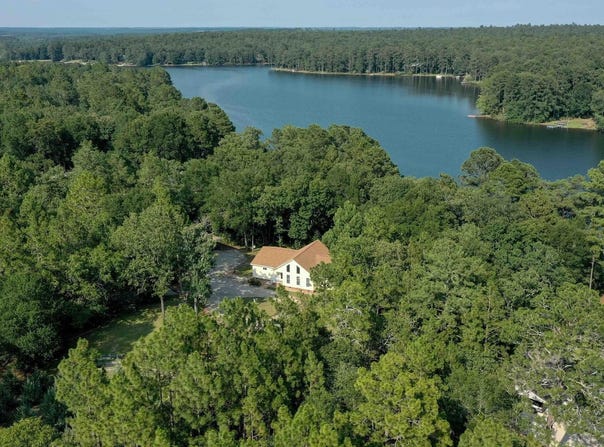 813 Edisto Lake Road, Wagener, SC 29164
