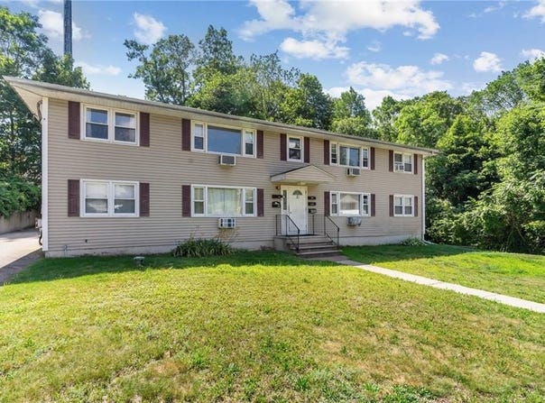 10 Glen Avenue, North Smithfield, RI 02896