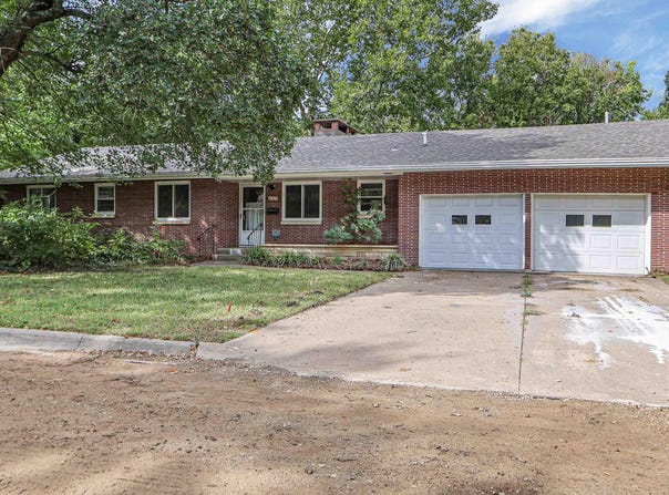 505 Oakdale Drive, Manhattan, KS 66502