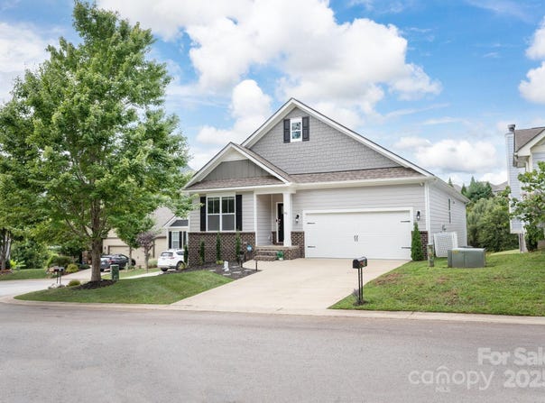 45 Dreambird Drive, Leicester, NC 28748