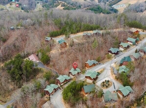 1524 Boo Boos Way, Sevierville, TN 37862
