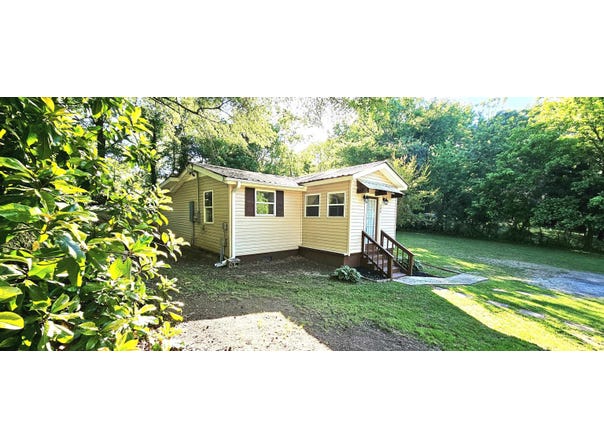508 S Church Ave, Landrum, SC 29356
