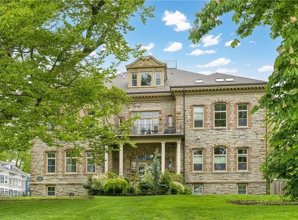 426 Spring Street, Newport, RI 02840