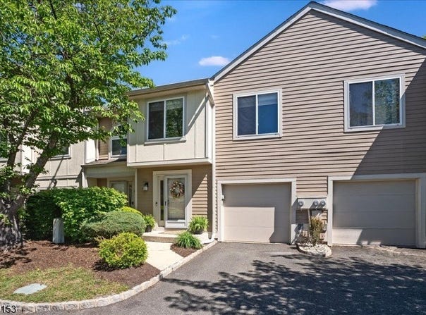 2103 Park Pl, Springfield Twp., NJ 07081-3534